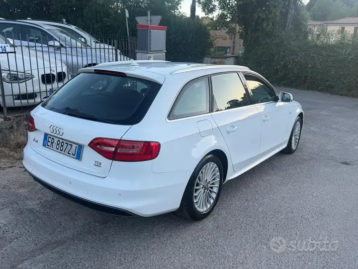 Audi A4 Avant 2013 photo 4