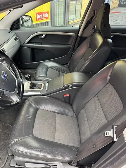 Volvo V70 2011 photo 5