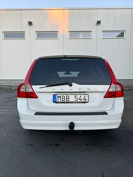 Volvo V70 2011 photo 4