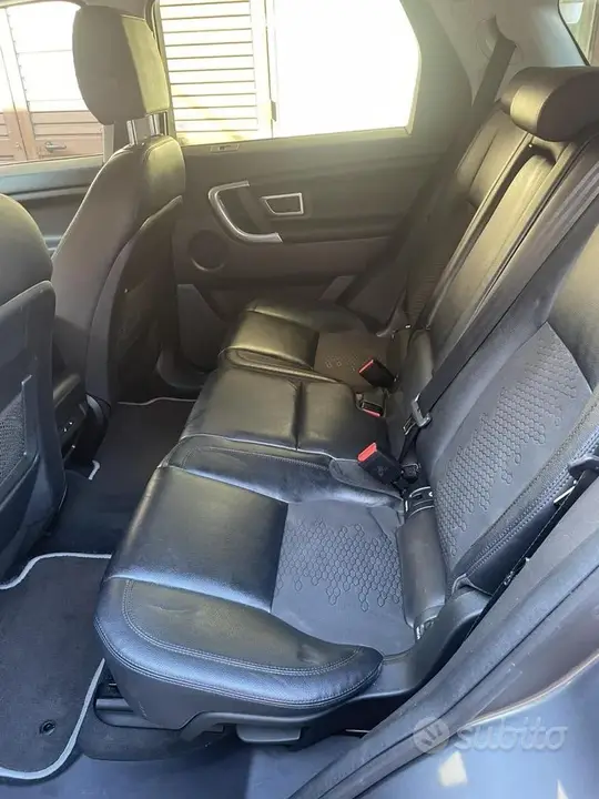 Land Rover Discovery Sport 2015 photo 5