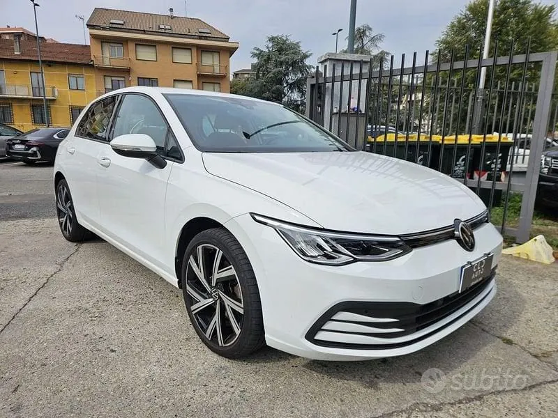 Volkswagen Golf 2023 photo 3