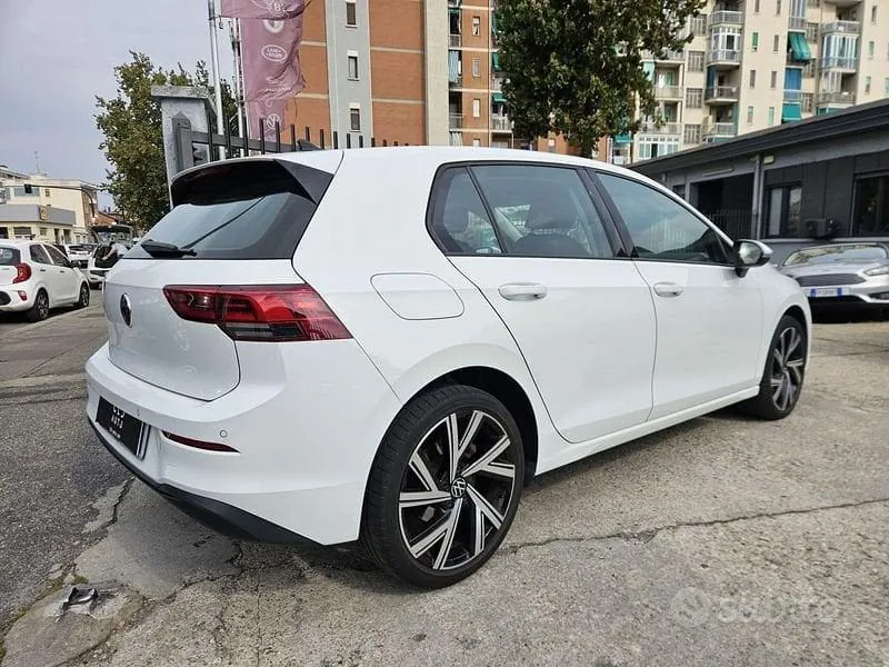 Volkswagen Golf 2023 photo 4