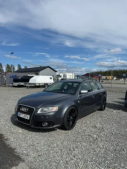 Audi A4 2005 photo 2