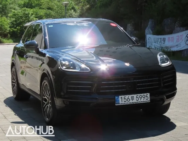 Porsche Cayenne 2022 photo 2