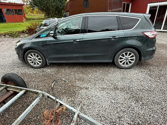 Ford S-Max 2016 photo 2