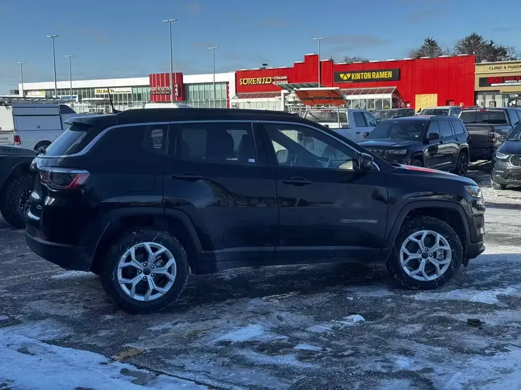 Jeep Compass 2026 photo 3