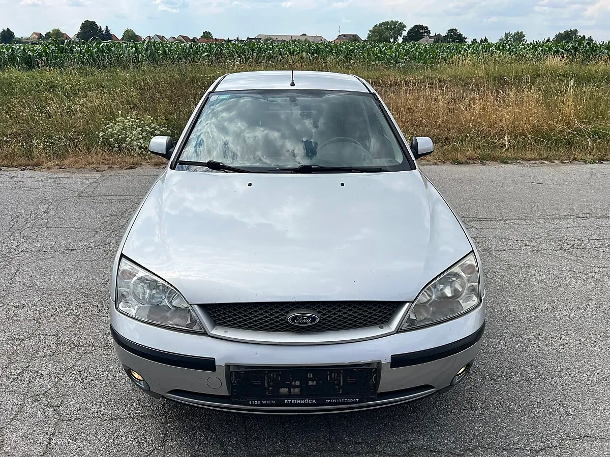 Ford Mondeo 2002 photo 2