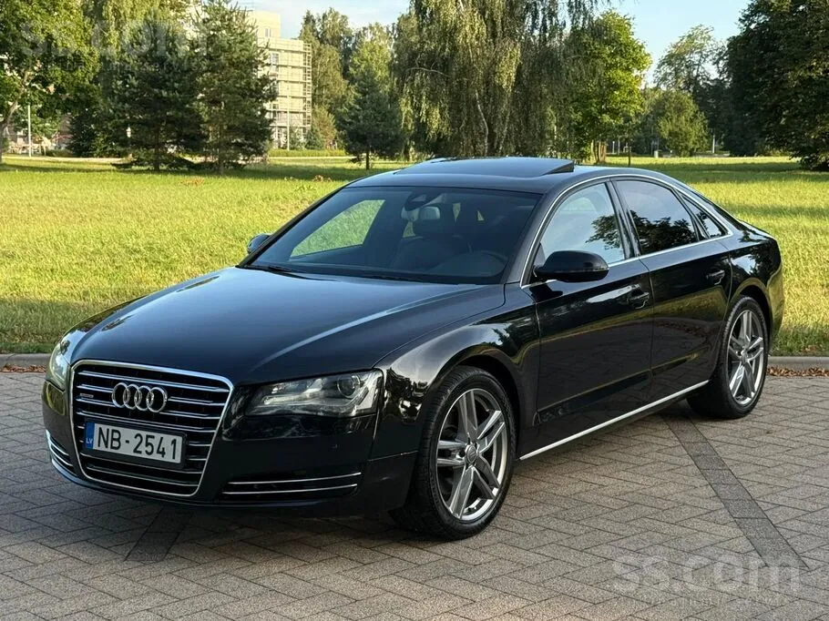 Audi A8 2011 photo 4