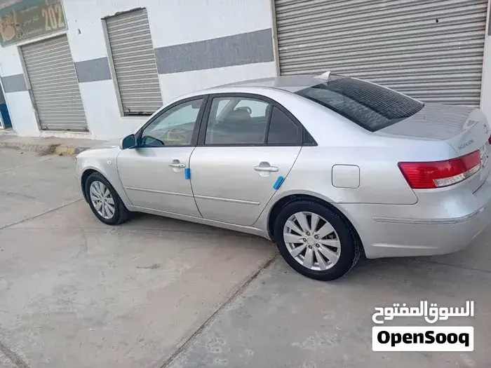 Hyundai Sonata 2009 photo 4