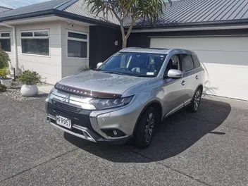 Mitsubishi Outlander 2019 photo 2
