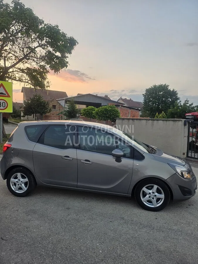 Opel Meriva 2010 photo 5