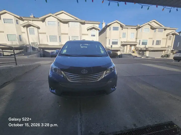 Toyota Sienna 2013 photo 5