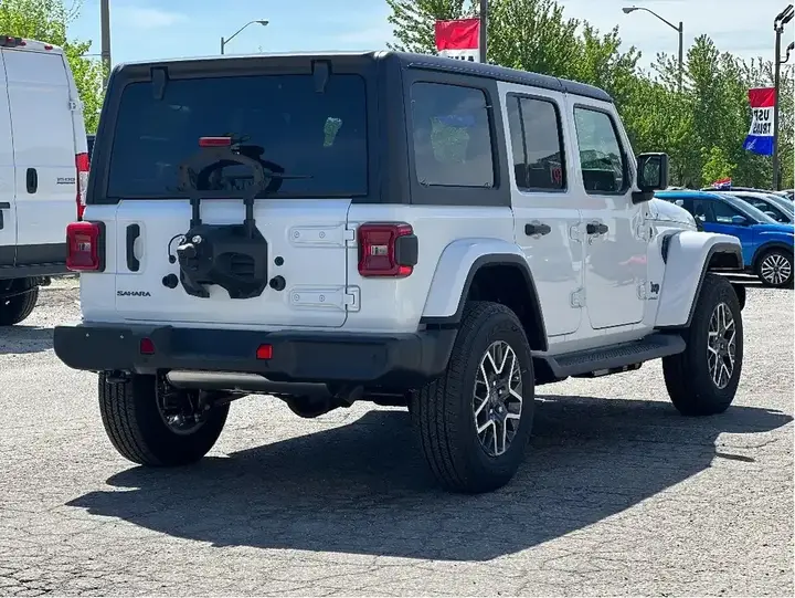 Jeep Wrangler 2026 photo 4