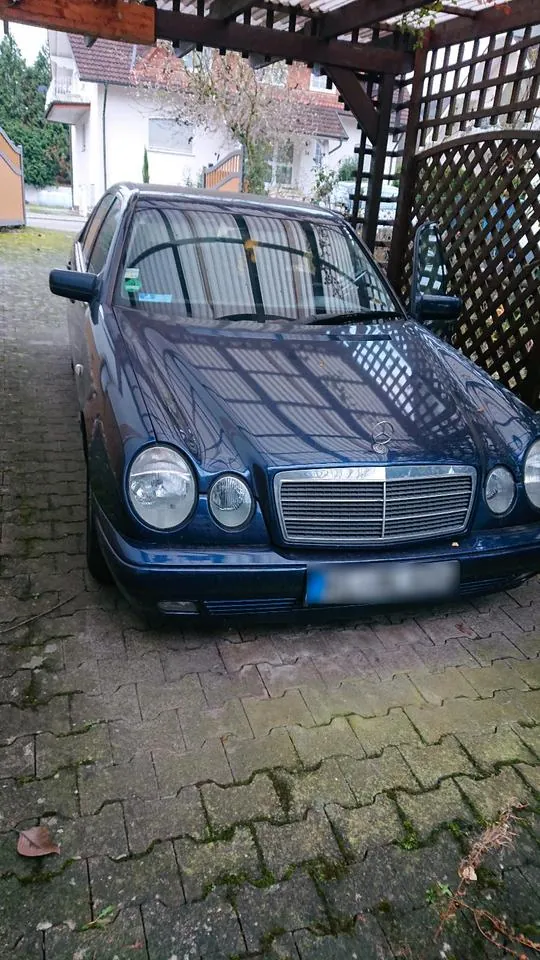 Mercedes-Benz E280