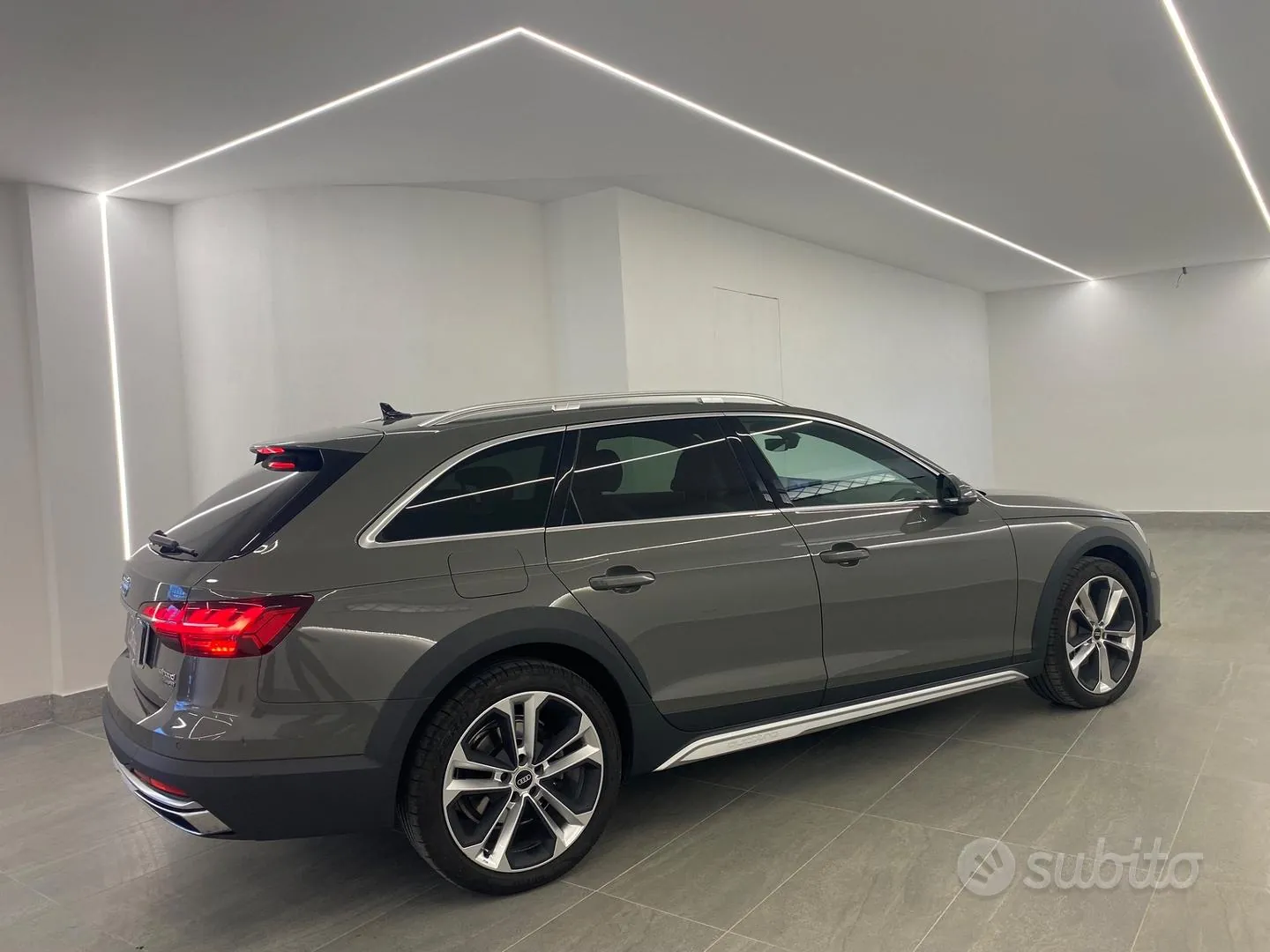 Audi A4 2022 photo 4