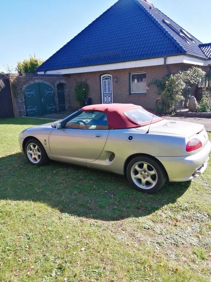 MG Cabrio Roadster