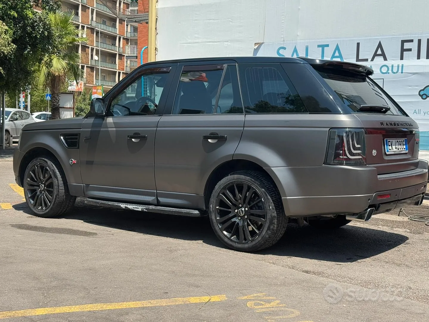 Land Rover Range Rover Sport 2011 photo 4