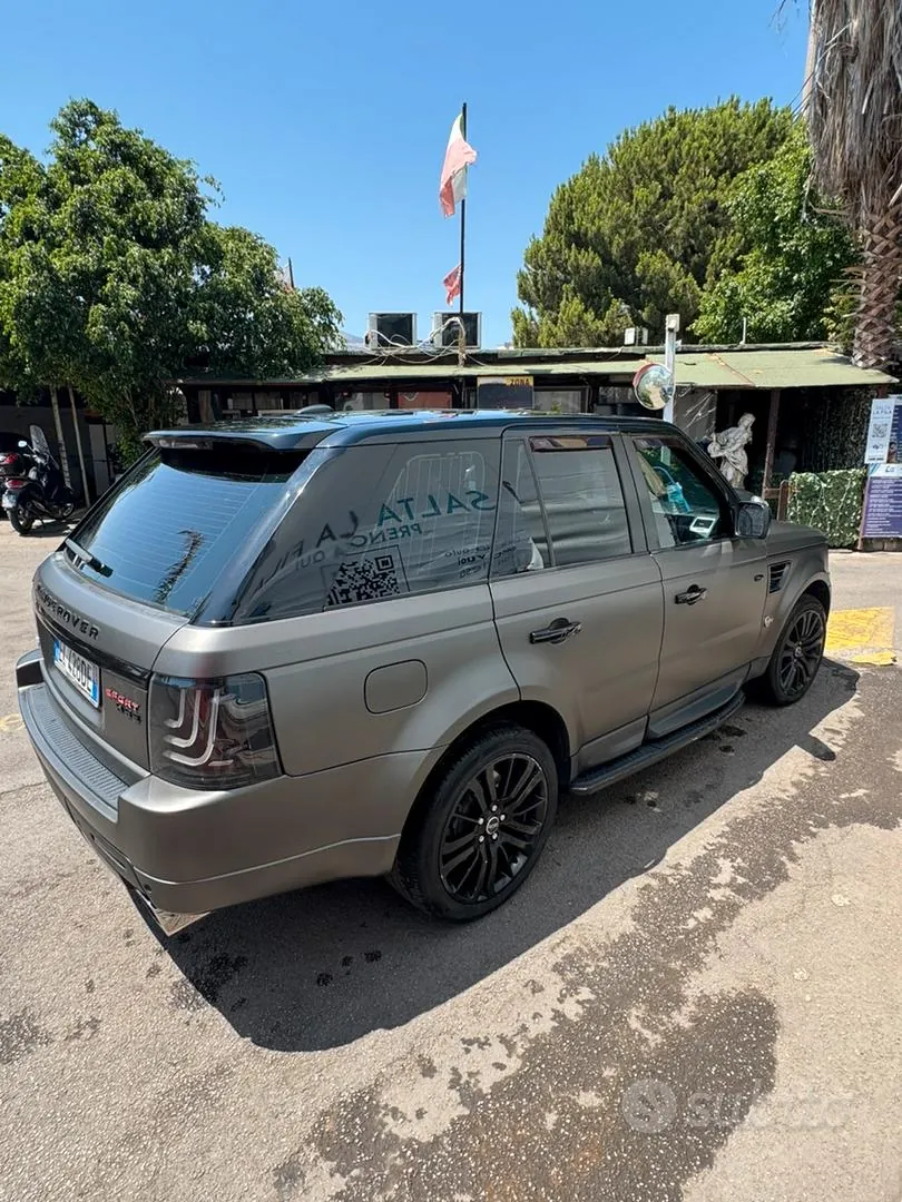Land Rover Range Rover Sport 2011 photo 2