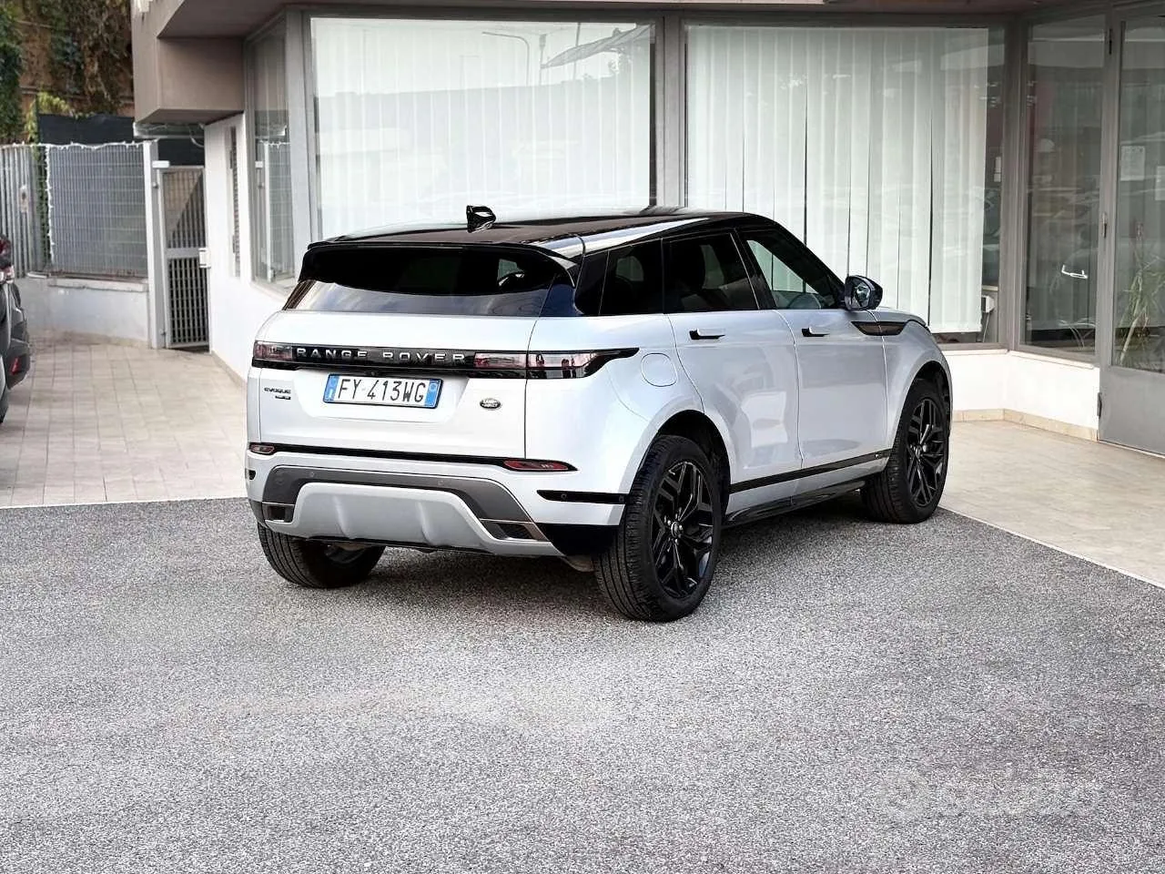 Land Rover Range Rover Evoque 2019 photo 5