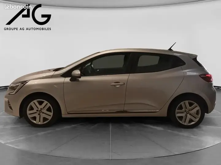 Renault Clio 2022 photo 3