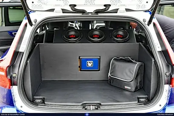 Volvo V60 2019 photo 3