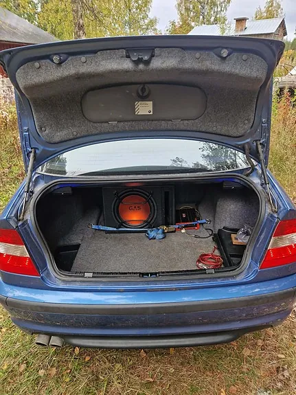 BMW 325Xi 2003 photo 3