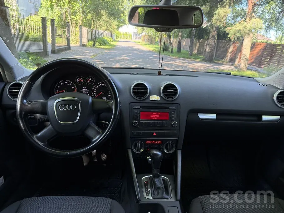 Audi A3 2010 photo 4