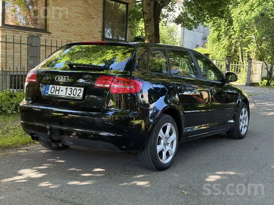 Audi A3 2010 photo 2