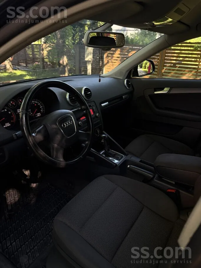 Audi A3 2010 photo 5