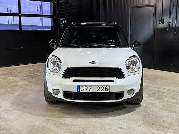 Mini Countryman Cooper S 2011 photo 2