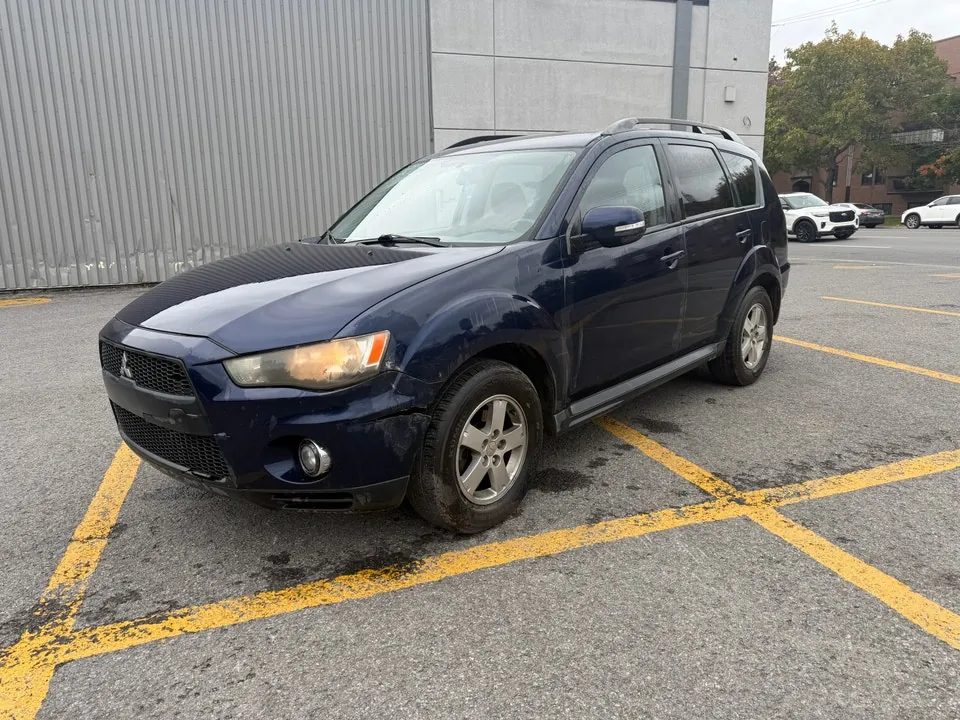 Mitsubishi Outlander 2010 photo 2