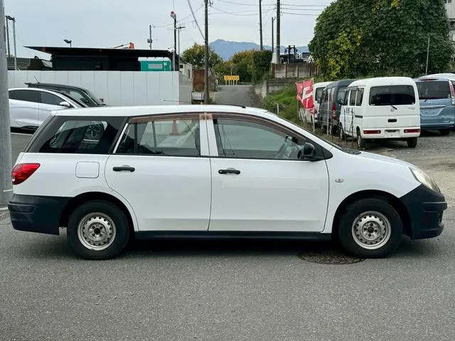 Nissan Ad 2011 photo 4