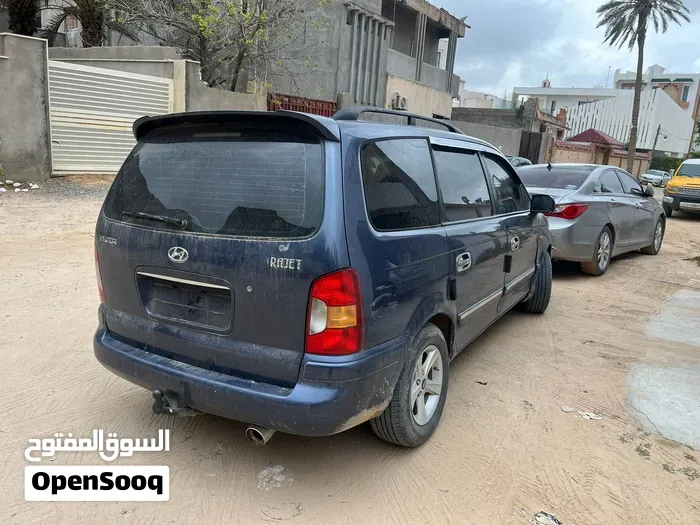 Hyundai Trajet 2004 photo 3