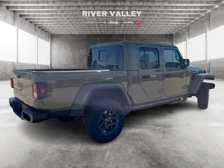 Jeep Gladiator 2026 photo 3