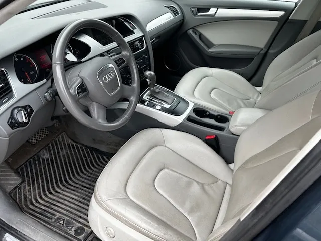 Audi A4 2010 photo 5