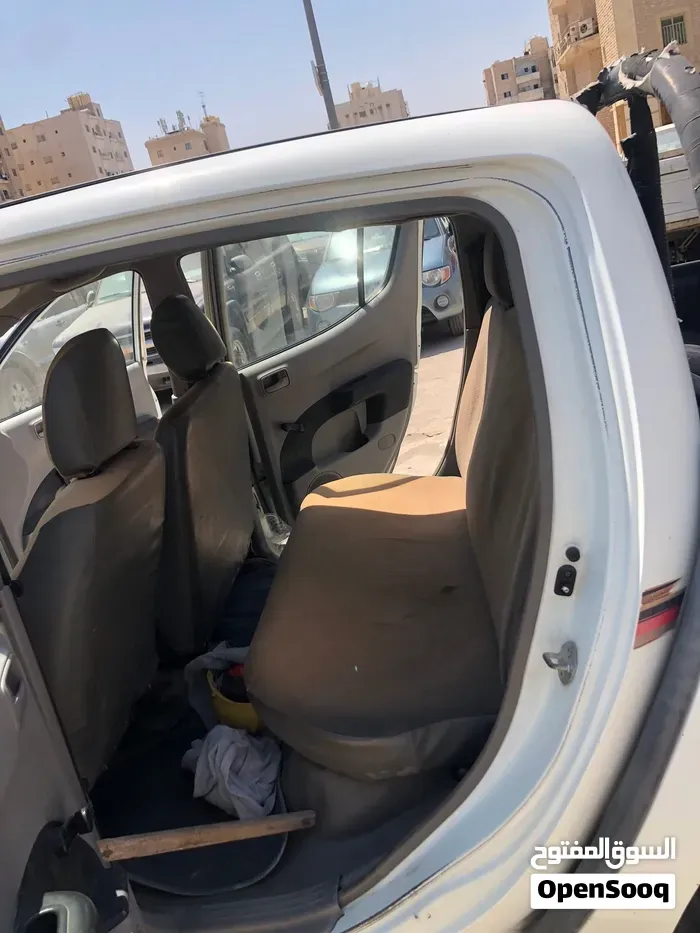 Mitsubishi L200 2012 photo 3