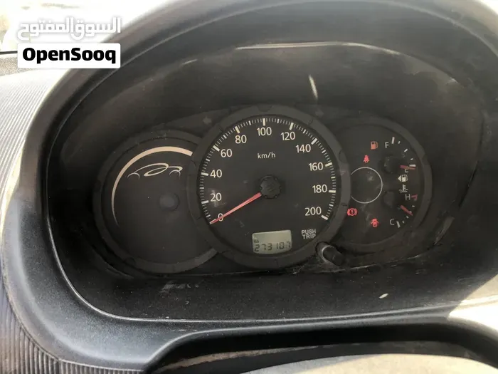 Mitsubishi L200 2012 photo 2