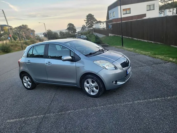 Toyota Yaris 2008 photo 3