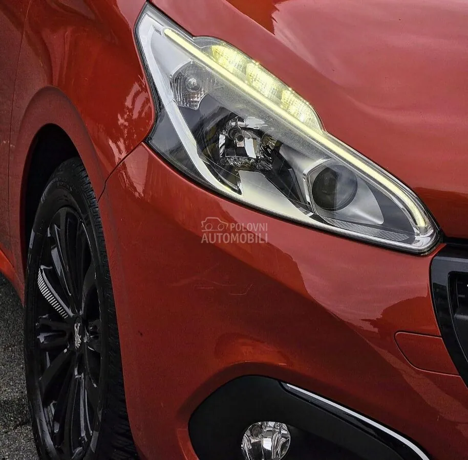 Peugeot 208 2015 photo 2