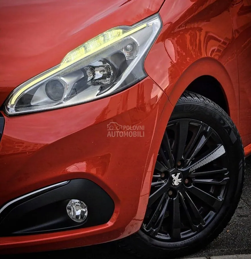 Peugeot 208 2015 photo 4