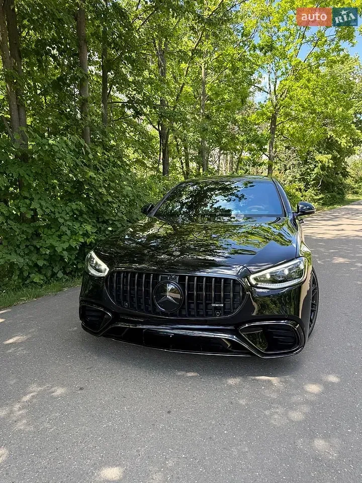 Mercedes-Benz S-Class