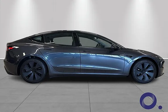 Tesla Model 3 2025 photo 4