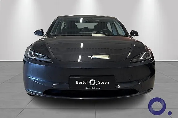 Tesla Model 3 2025 photo 2