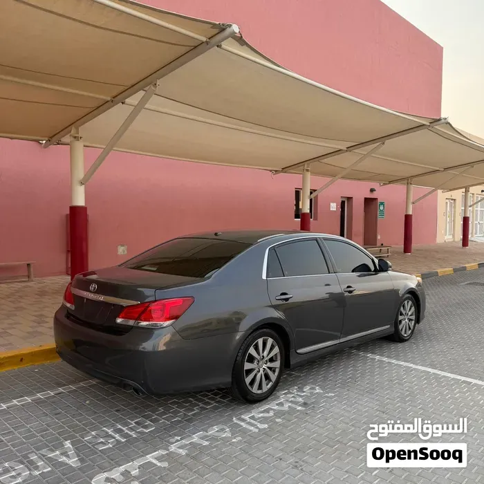 Toyota Avalon 2011 photo 2