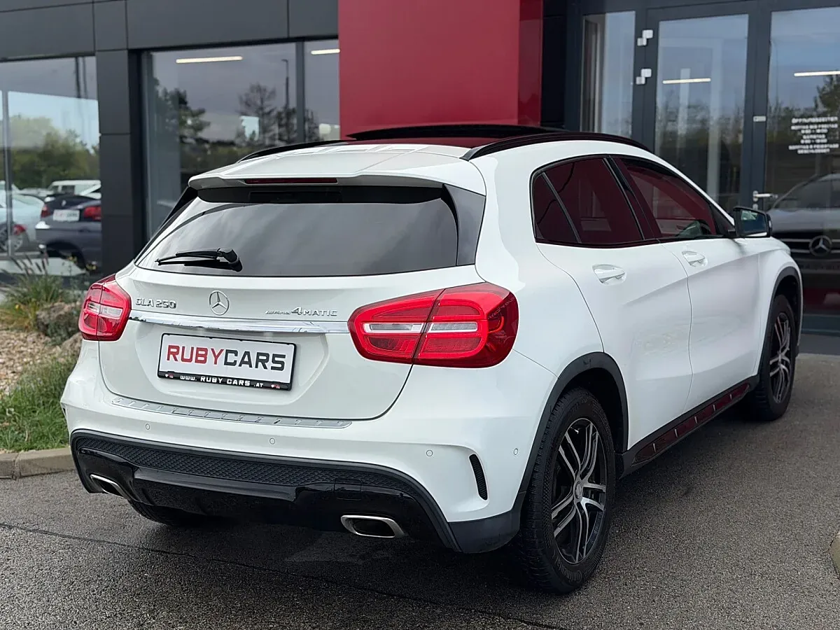 Mercedes-Benz Gla Class 2015 photo 2