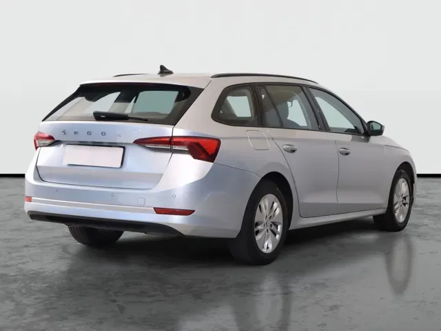 Skoda Octavia Combi 2022 photo 4