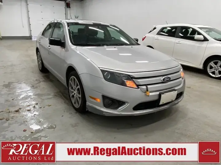 Ford Fusion 2012 photo 2
