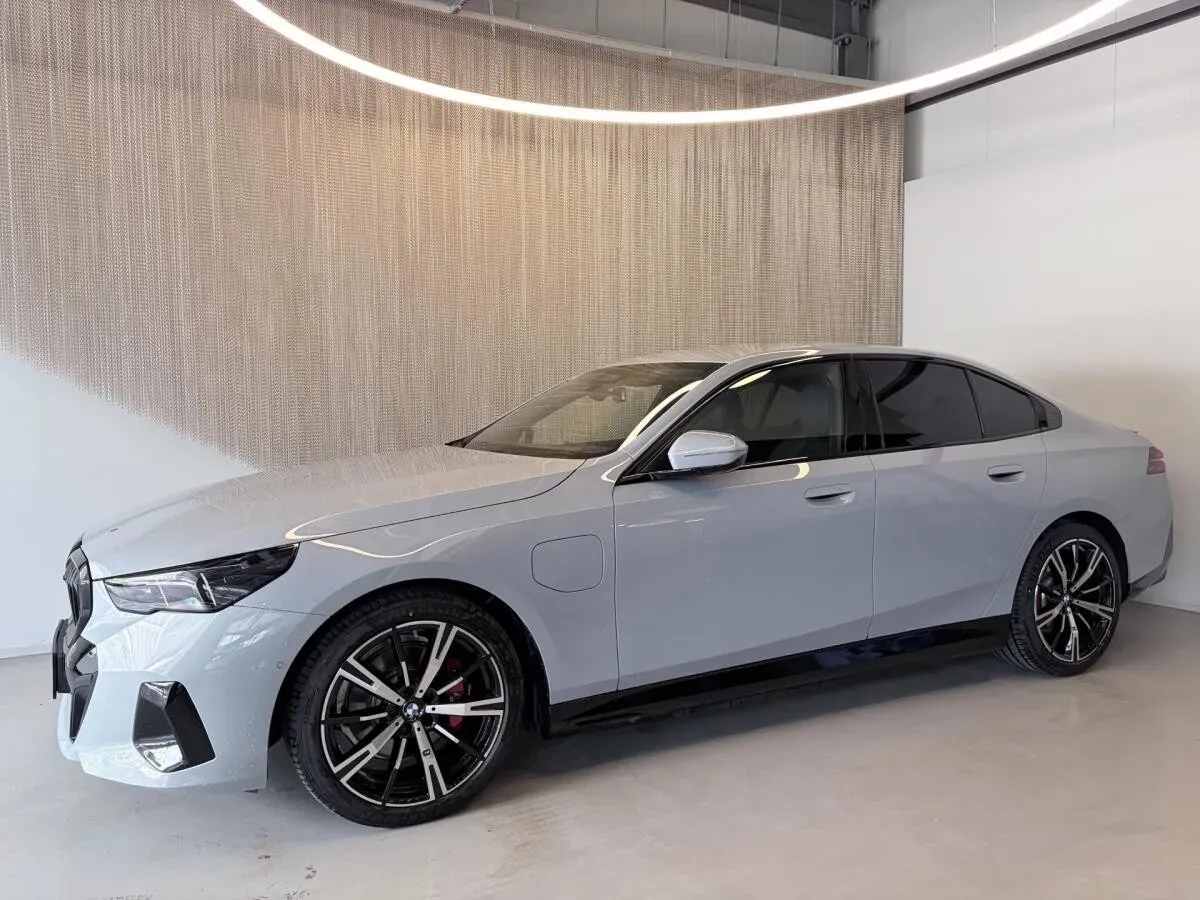 BMW 5Er-Reihe 530E Xdrive 2026 photo 3