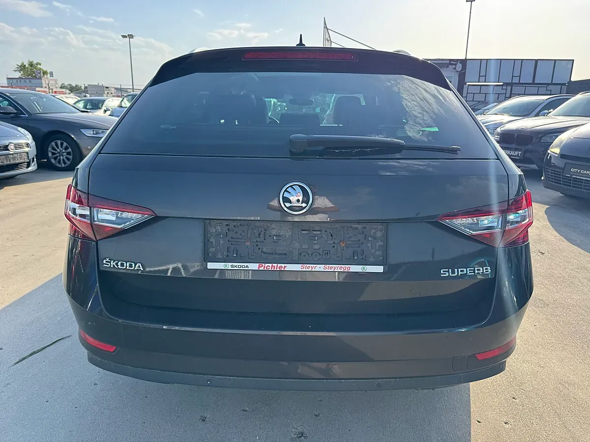 Skoda Superb 2016 photo 3