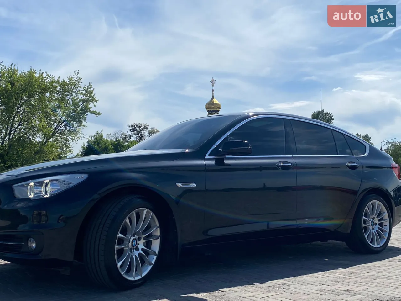 BMW 5 Series 2015 photo 3